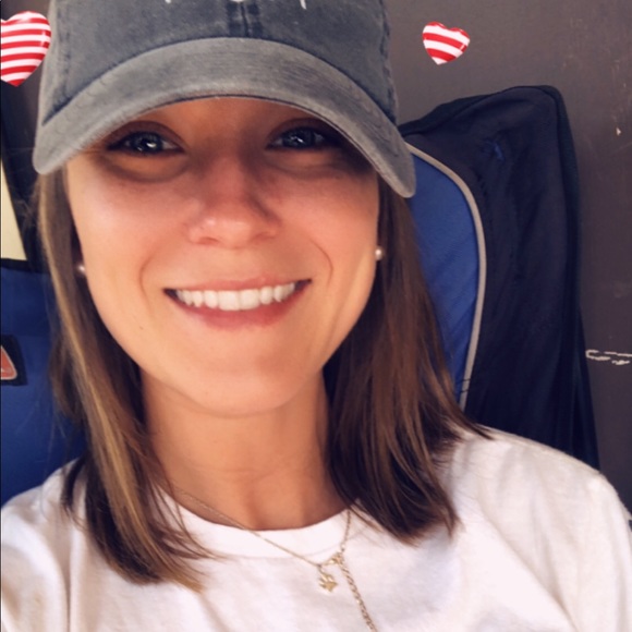 Meet your Posher, Tarah - Picture 1 of 1